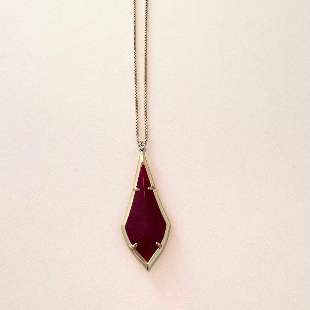 Kendra Scott Olivia long pendant w/maroon jade
